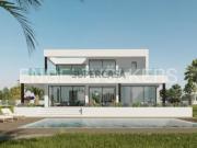 Moradia de Luxo V4 com Vista Mar no Carvoeiro