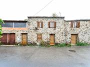 Moradia de Pedra com 2 quartos com terreno e garagem em...