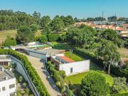 T3 Térrea com Piscina e maravilhoso Terreno de 9960m²