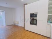 Moradia com 2 suítes, TOTALMENTE REMODELADA, com 141m2 e...