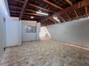 MORADIA E INVESTIMENTO EM UM SÓ LUGAR * Casa com salão...