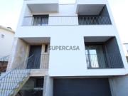 Moradia em Banda Parada de Tibães