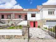 Moradia em Banda T2+1 com Logradouro e Garagem / vista...