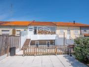 Moradia em Banda T2+1 Renovada c/ Terraço em Valadares