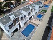 Moradia em Banda T3 com piscina privada perto da praia