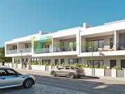 Moradia em Banda T3 com Terraço e Piscina Privativa,...