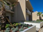 Moradia construção nova com jardim e piscina privativa...