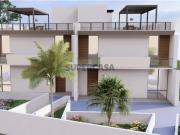 Moradia em construção com jardim e piscina privativa em... Moradia em construção com jardim e piscina privativa em...