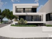 Moradia em Construção com Vista Rio Parchal, Lagoa