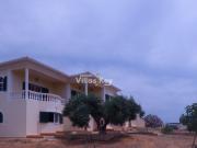 Moradia em grande quinta às portas Lagos