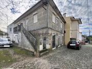 Moradia em pedra com vista rio