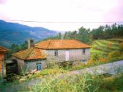 Moradia em pedra para reconstruir