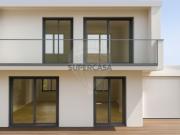 Moradia T4 em Santa Bárbara Moradia T4 em Santa Bárbara