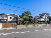 Moradia em Terreno de 1210 m2 Arcozelo, Granja, Vila...