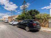 MORADIA EM TUNES COM 6 DIVISÕES PARA VENDA