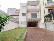 Moradia Espetacular geminada T4 4 pisos G. 4 carros Gaia