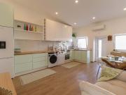 Moradia, Estômbar e Parchal