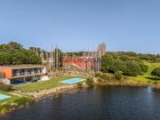 Moradia Exclusiva com Assinatura de Eduardo Souto de...