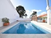 Moradia Exclusiva com Piscina, Elevador e Vista Mar a 10...