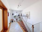 A Jóia de Óbidos | Moradia Exclusiva com Terreno Amplo e...