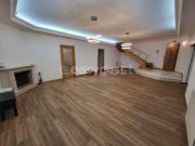 Moradia Fantástica t4 em Santa Iria de Azóia com jardim...