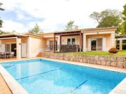 Moradia frente golf com quatro quartos e piscina,...