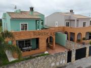 Moradia geminada 4 Quartos com Piscina para Venda em...