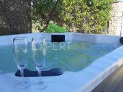 Moradia geminada de canto T2+1 Galé Albufeira