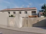 Moradia geminada T2+1 em fase final de reconstruo preo...