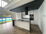 Moradia geminada T3+1 com piscina na Lagoa de Albufeira...