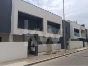Moradia Geminada T3+1 Freguesia Trafaria COSTA DE CAPARICA