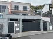 Moradia Geminada T3+1 Nova com Vista Mar e Garagem para...