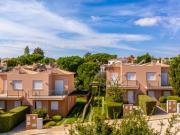 Moradia geminada T3 com jardim privado Moradia geminada T3 com jardim privado