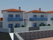 Moradia geminada T3 em Amor de 168,25 m²