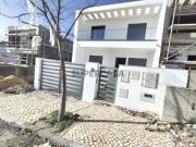 Moradia geminada T3 em Tavira de 225 m²
