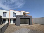 Moradia Geminada T4