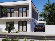 Moradia Geminada T4 com 3 Suites Redondos, Fernão Ferro