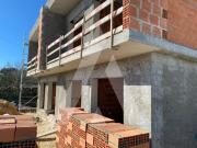 Moradia Geminada T4 com Piscina 1 Master Suite + 2...