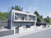 MORADIA GEMINADA T4 EM FERNÃO FERRO