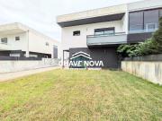 Moradia geminada T4 para venda na Palhaça, em Oliveira...