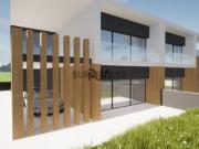 Moradia Geminada T4 Venda em Fragosela,Viseu