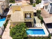 Moradia, Hilton Rua do Brasil, Quarteira