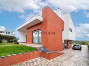 Moradia independente à venda na Várzea de Sintra