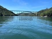 Moradia independente com terreno ao lado da Lagoa Moradia independente com terreno ao lado da Lagoa