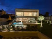 Moradia Independente de Arquitetura Minimalista