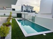 Moradia Luxo T3 em Vale Figueira Sobreda, Isolada, com...
