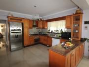 Moradia independente T3 com garagem, jardim e pomar,...