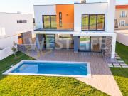 Moradia Independente T4 com VISTA MAR soberba Jardim com...