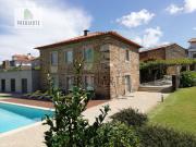 Moradia Independente T4 + T1 para venda em Venade, Caminha