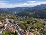 Moradia Individual T5 com Comrcio, em Bouro Sta. Maria,...